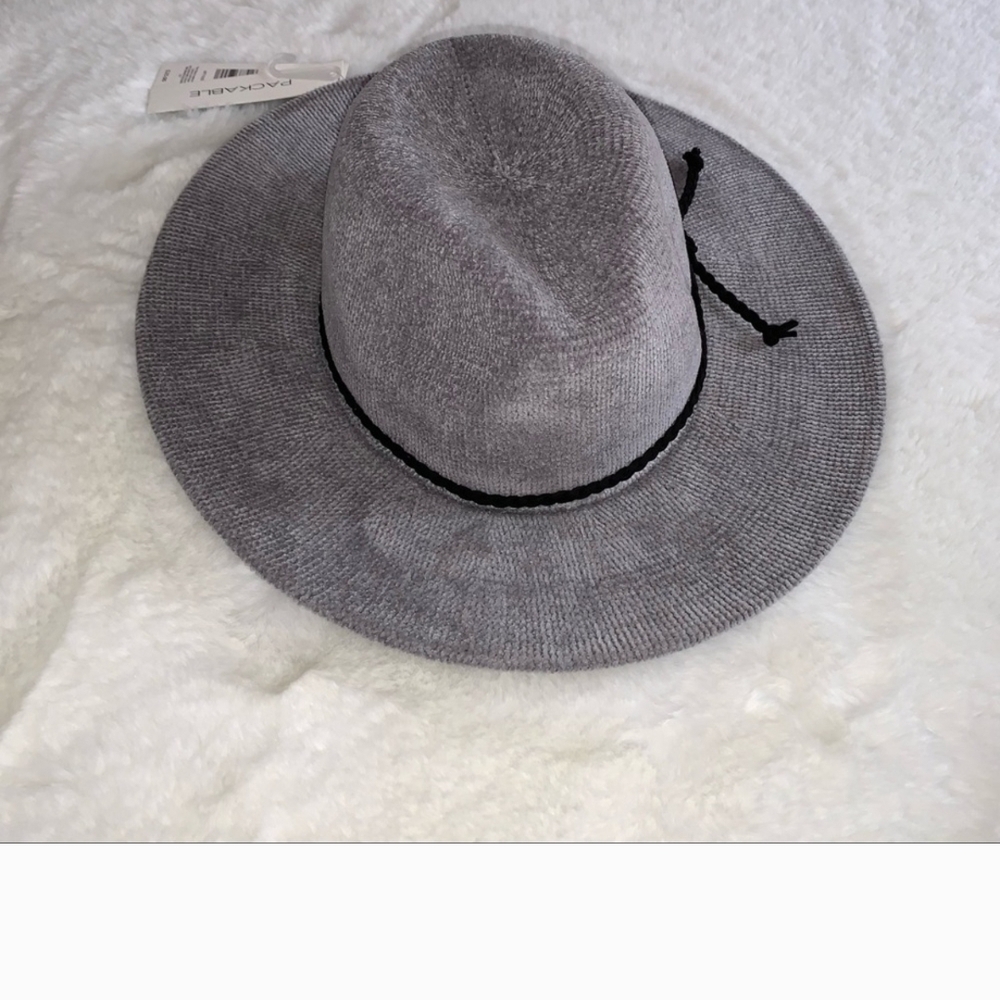 NWT Never Worn - Tahari ASL Warm Gray Hat with Black Trim